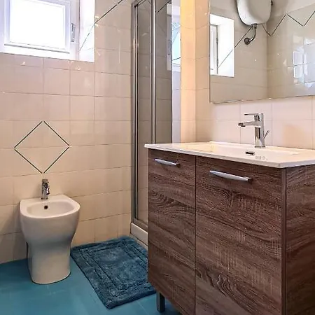 Il Grecale - Piscina E Ombrellone Prima Fila Incluso *